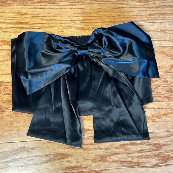 Chocolate Tops - Elegant Black Satin Bow